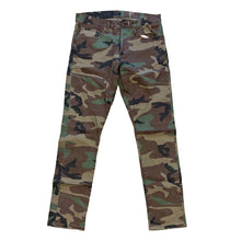 Load image into Gallery viewer, Polo Ralph Lauren Camo Denim Jeans (32)
