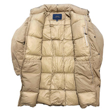 Load image into Gallery viewer, Polo Ralph Lauren Funnel Neck Down Puffer Coat (M)
