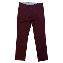 Load image into Gallery viewer, Polo Ralph Lauren Trousers (W32 / L32)

